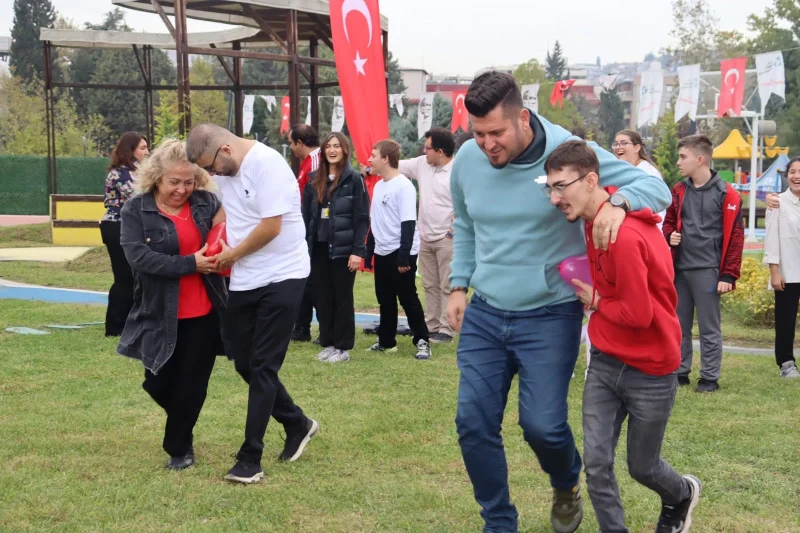 İzmit’te Otizm Spor ve Yaşam Evi’nde Şenlik!
