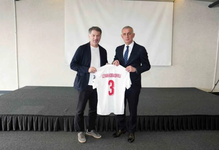 Kocaeli’de futbol diplomasisi: Türkiye ve Gürcistan maç yemeğinde buluştu