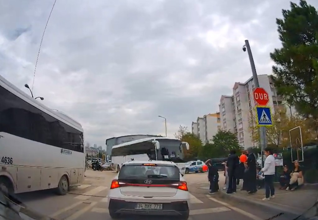 Yahyakaptan’da otopark krizi büyüyor