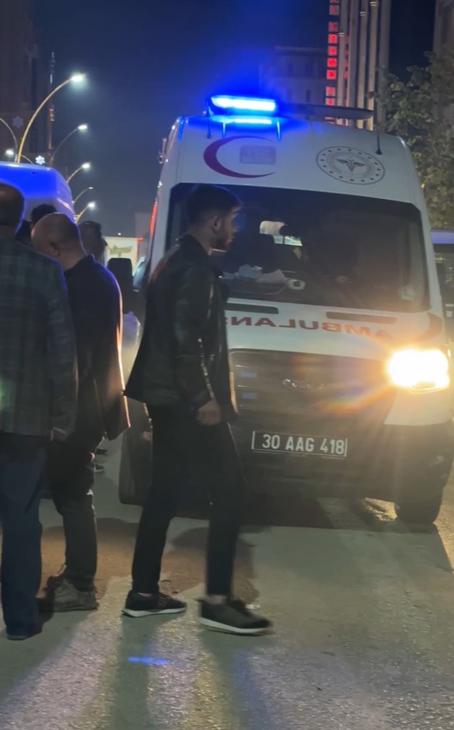 Bıçaklı kavgada bir genç…