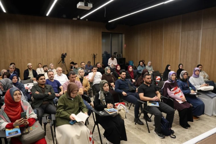 Kocaeli Kitap Fuarı’nda Aileler Bilinçlendi, Çocuklar Masal Dünyasına Yolculuk Yaptı