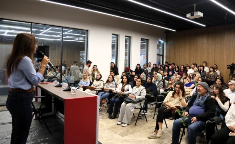 Kocaeli Kitap Fuarı’nda Aileler Bilinçlendi, Çocuklar Masal Dünyasına Yolculuk Yaptı