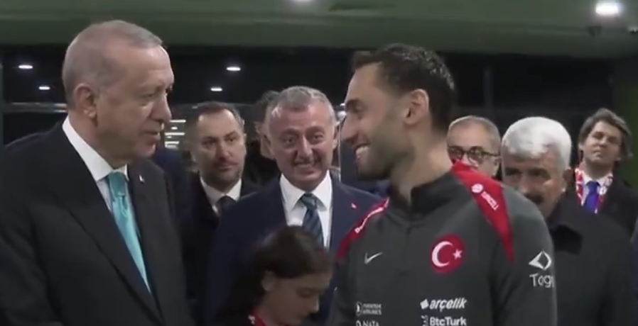Cumhurbaşkanı Erdoğan Kocaeli Stadyumu’nda soyunma odasına indi. Tek tek…