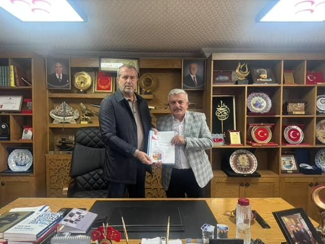 Saffet Sancaklı’dan MHP Kocaeli’ne ziyaret!