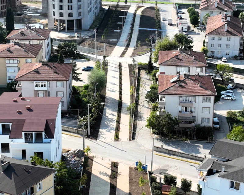 Kartepe’de modern yürüyüş yolu açıldı!