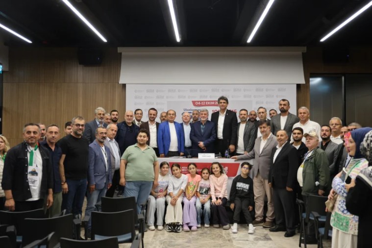 Milletvekili Sami Çakır’dan Kocaelililere Unutulmaz Şiir Dinletisi