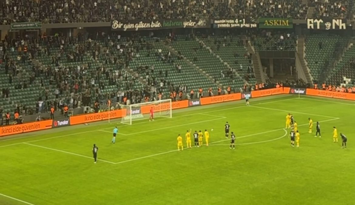 Çok şükür! Kocaelispor ligdeki ilk galibiyetini aldı