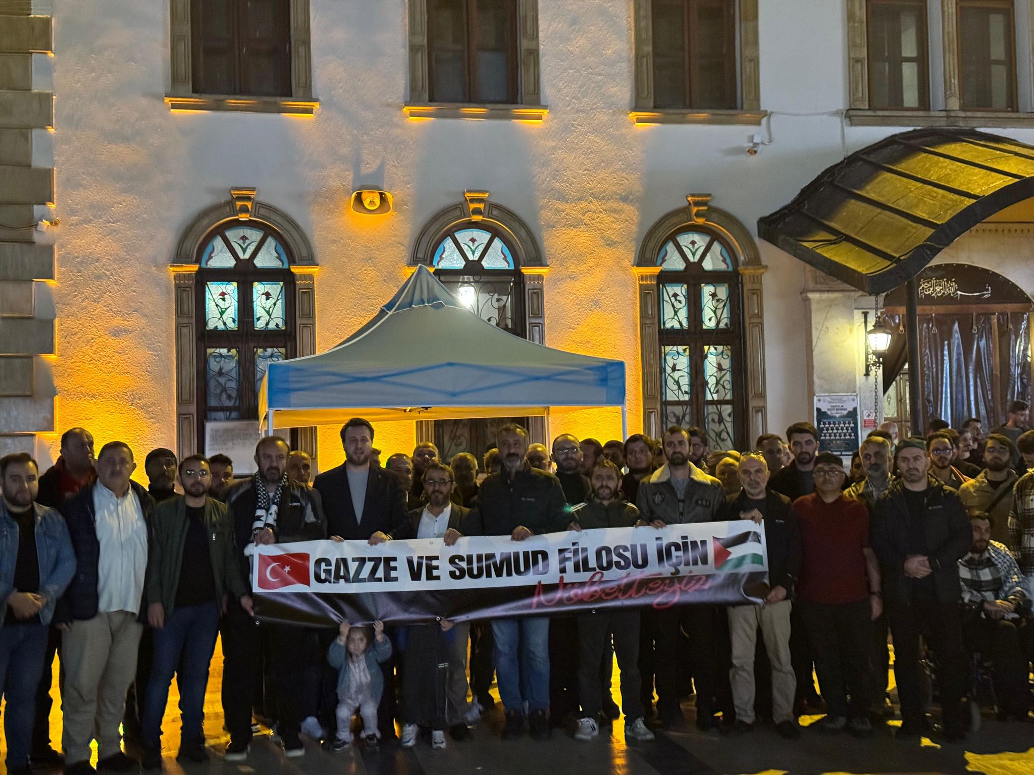 İzmit Fevziye Camii’nde Sumud nöbeti tutuluyor