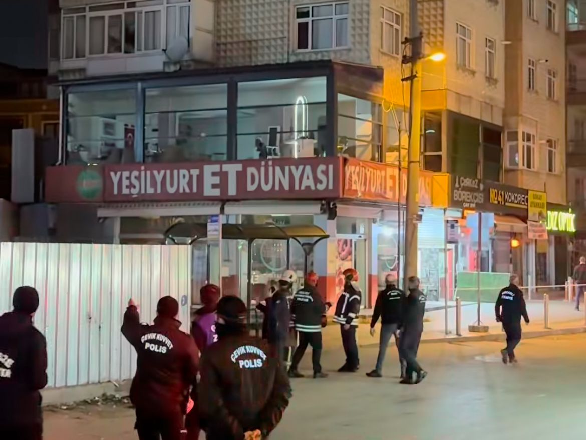 Gebze’de alarm! Binada çatlama sesleri duyuldu!