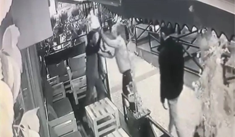 Mekana alınmadı, dehşet saçtı! 4 yaralı var