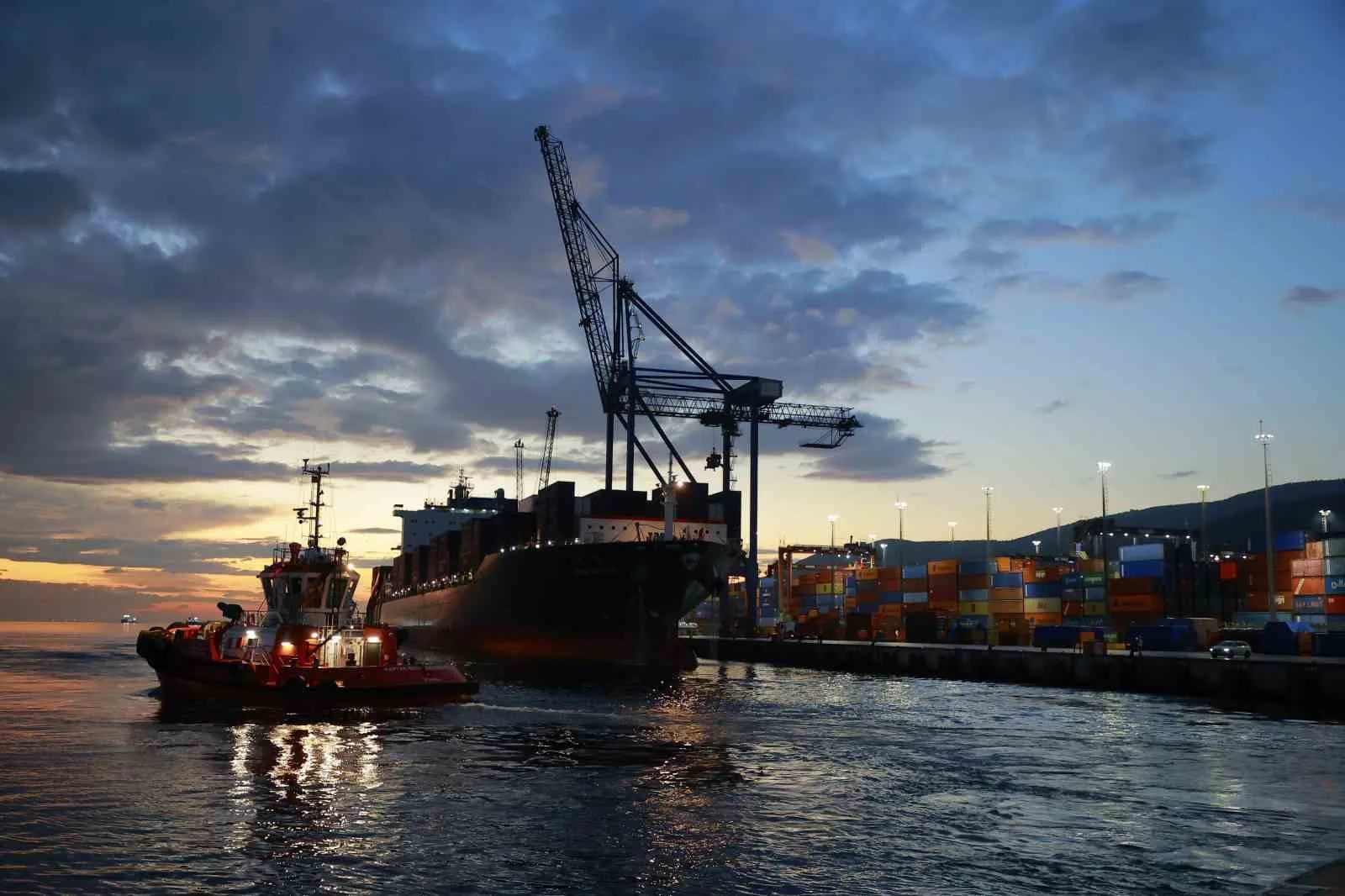 Uzak Doğu’yu Doğu Marmara’ya Bağlayan Deniz Hattı Açıldı