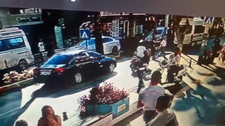 Yaya Geçidinde Korkutan Kaza: O Anlar Kamerada