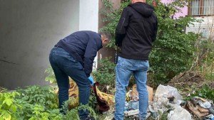 Ceset Şüphesi Korkuttu: Battaniyeden Çöp Çıktı