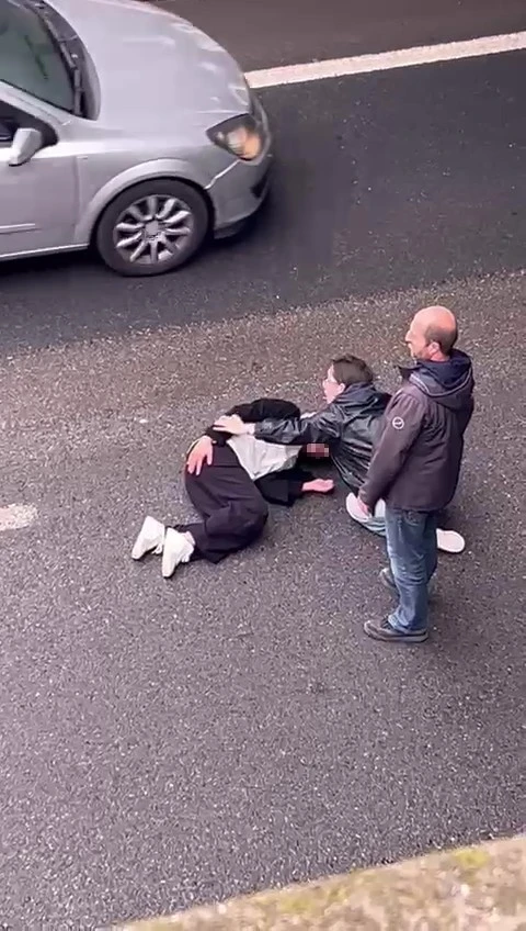 Körfez’de Şok Olay! Genç kız köprüden atladı!