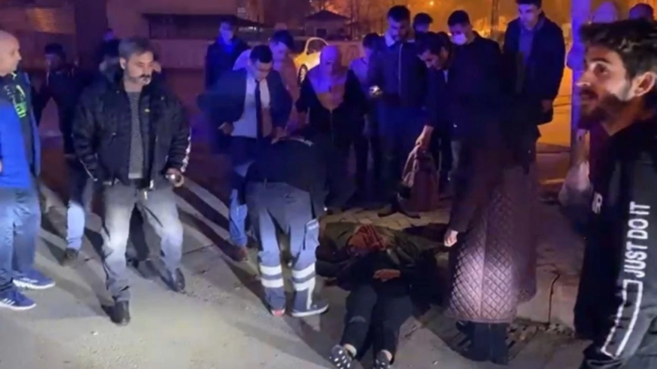 hatay’daki servis minibüsü kazasında ağır yaralanan genç kız hayatını kaybetti