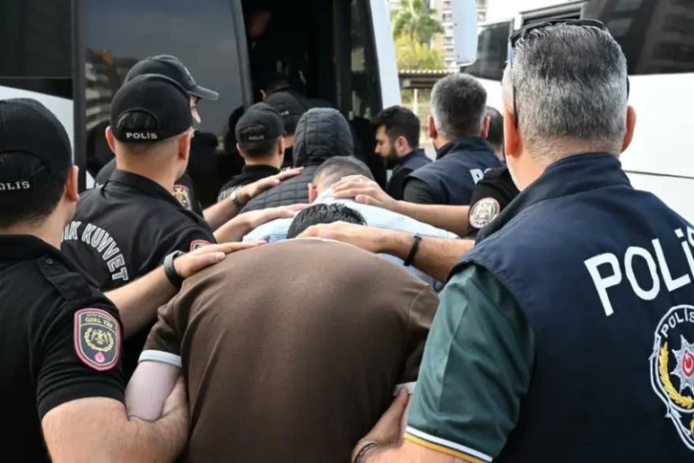 Mersin’de Yasa Dışı Bahis Operasyonu: 17 Tutuklama!