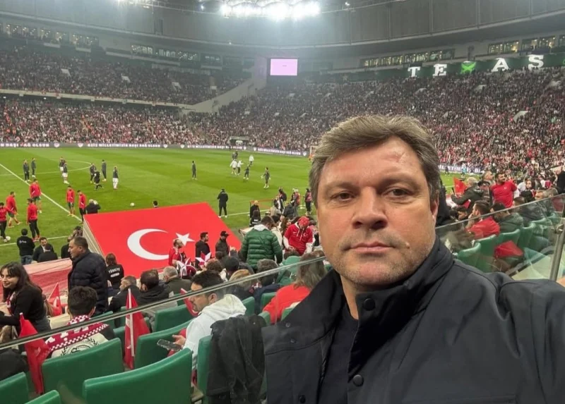 Ertuğrul Sağlam’dan Bursa Tribünlerine Övgü!