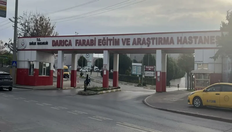 Gebze’de Tavuk Zehirlenmesi: 14 Öğrenci Hastaneye Kaldırıldı!