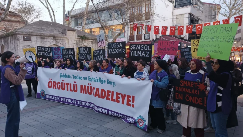 Gebze’de Metal İşçisi Kadınlar Sokaklarda!