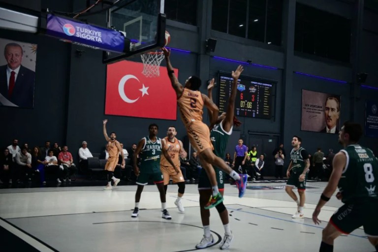 Çayırova Belediyesi, Haremspor’u mağlup etti!