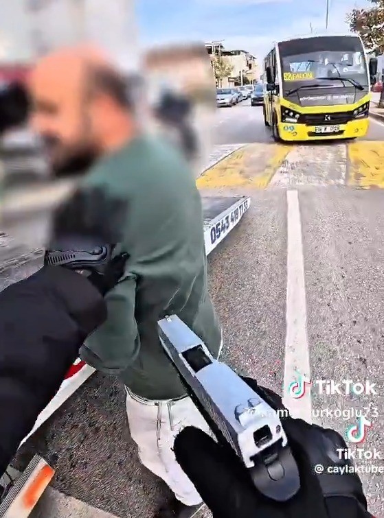 Sahte trafik baskınını sosyal medyada paylaşan 4 kişi gözaltında