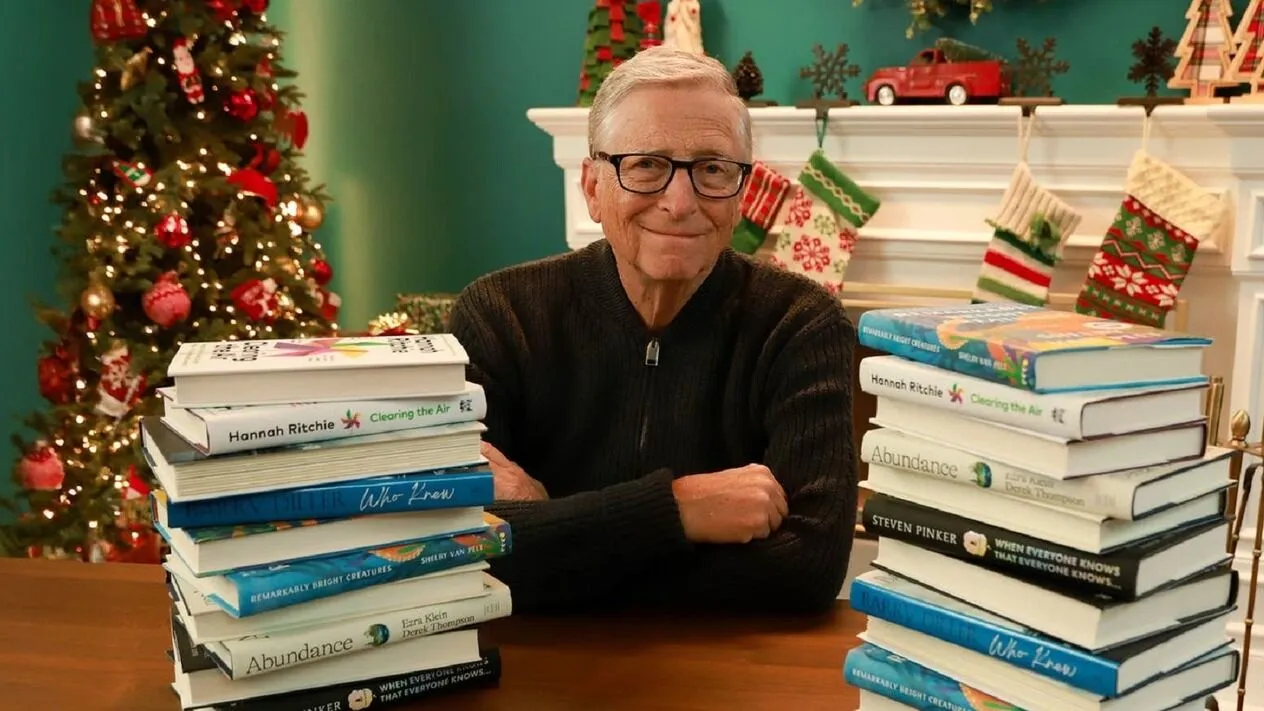 Bill Gates Yıl Sonu Kitap Tavsiyelerini Açıkladı