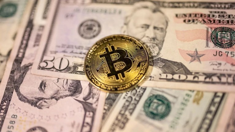 Bitcoin Yıl İçi Kazancını Sildi: Kripto Ayı Piyasası Derinleşiyor
