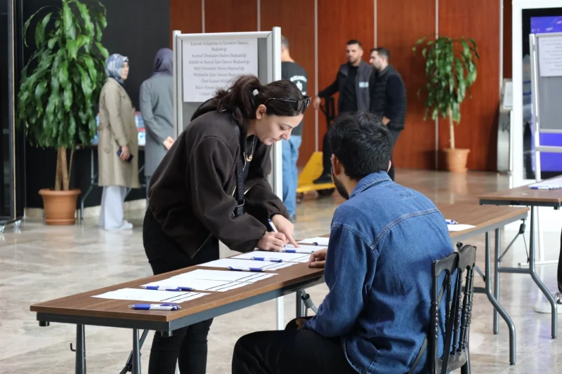 Kocaeli’de Büyükşehir Personeline Dijital Güvenlik Eğitimi