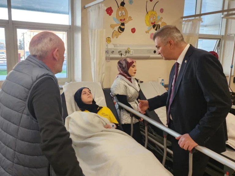 Gölcük’te 5 öğrenci yemekten zehirlendi!