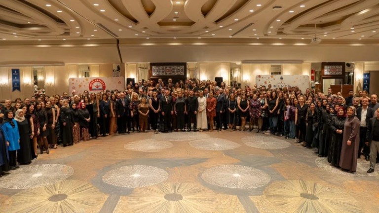 Kocaeli’nde Eğitimin Öncü Markası: BİLNET ve Bilgi Köprüsü!