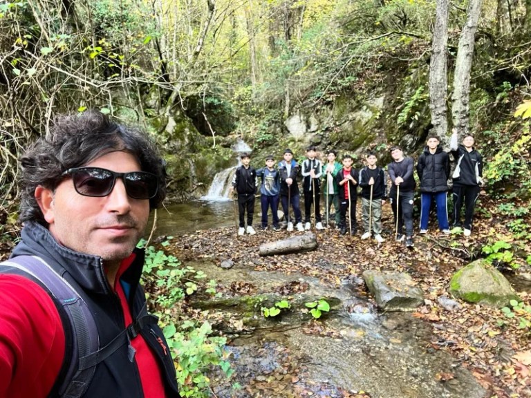 Körfezli Genç Futbolculardan Örnek Davranış!
