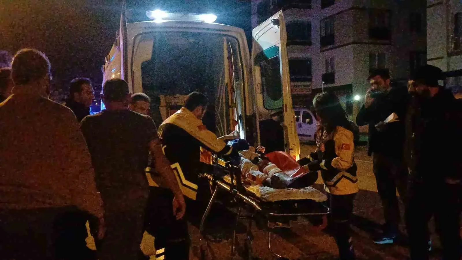 Çorum'da Silahlı Saldırı: Genç Bina Boşluğuna Kaçtı
