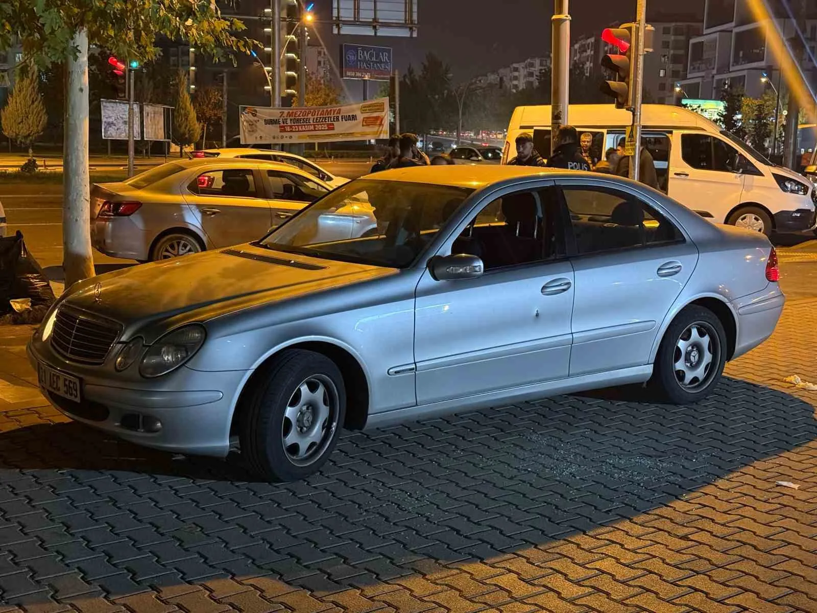 Diyarbakır'da Aracına Binerken Silahlı Saldırı: Bir Kişi Hayatını Kaybetti