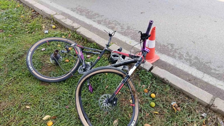 Adana'da Bisikletli Çocuğa Çarpan Sürücü Teslim Oldu