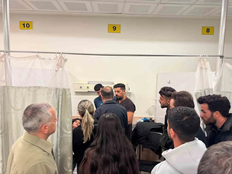 Besni'de KYK Yurdunda Zehirlenme Şüphesi
