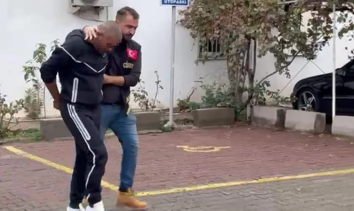 Antalya'da Doğum Gününde Cinayet: Akrabasını Öldürdü