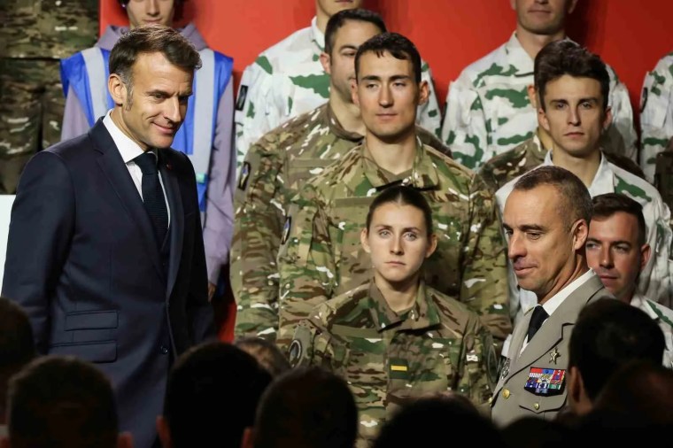 Fransa'da Gençlere Yönelik Gönüllü Askeri Hizmet Başlıyor