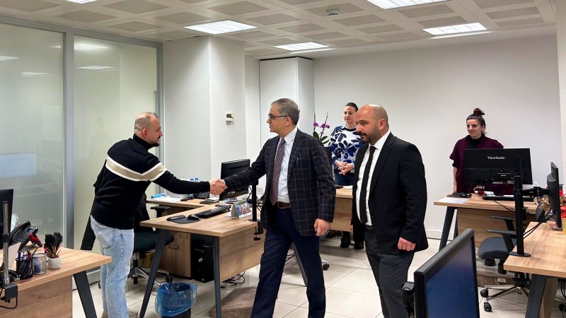 Kocaeli’nin Dijital Dönüşümüne Hayri Baraçlı’dan Destek!