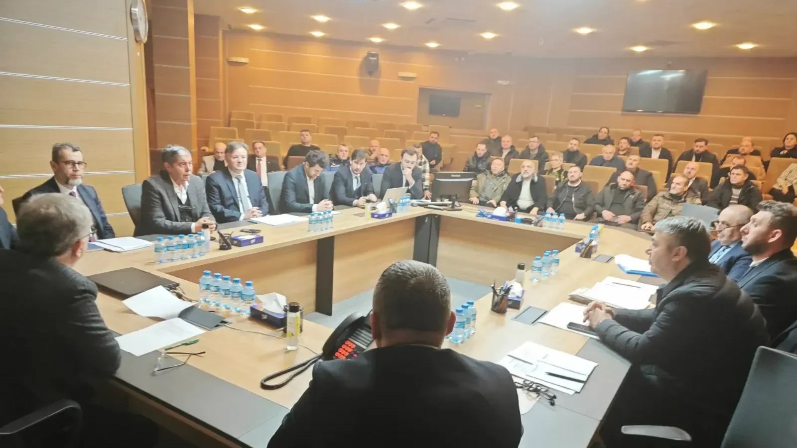 Kocaeli Büyükşehir ve İSU’da çalışan binlerce işçinin gözü bu toplantıda!