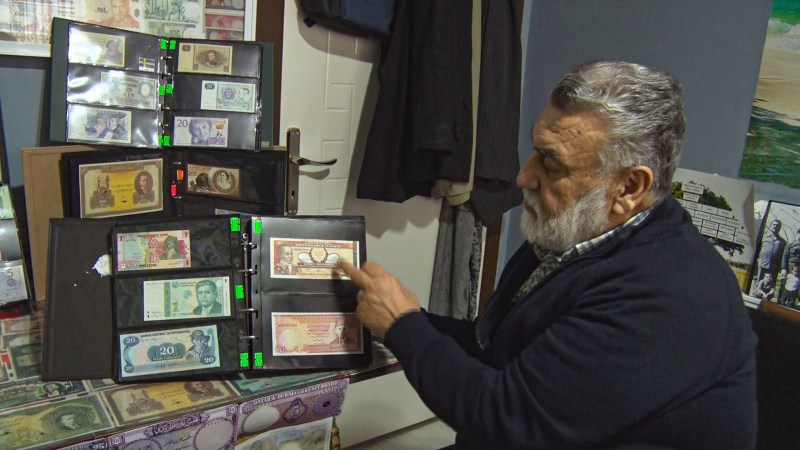 40 yıllık para koleksiyonunu Gazze’ye bağışlamak istiyor
