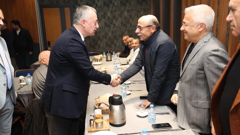 Büyükakın: İstişare eden yanılmaz!