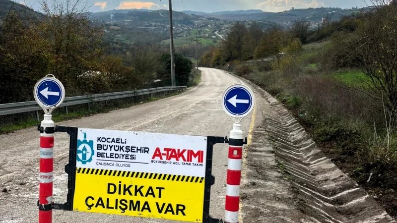 Kandıra’da V kanal temizliğiyle yollar korunuyor!