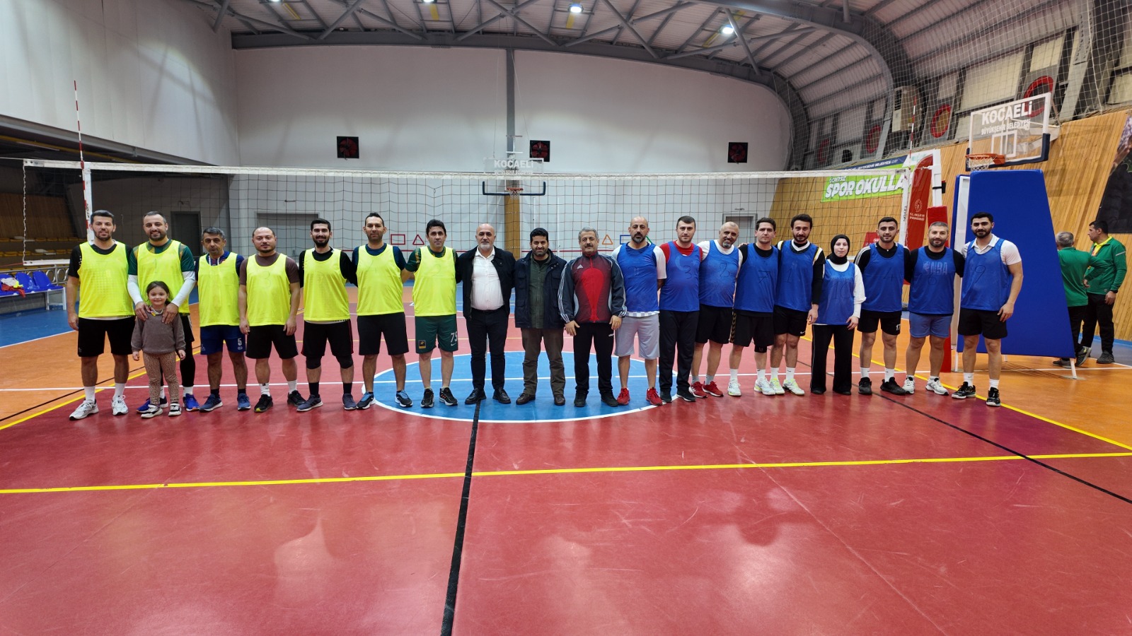 Darıca’da Kurumlar Arası Voleybol Turnuvası Başladı!
