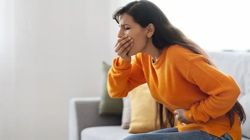 Gıda Zehirlenmesi Uyarısı: Belirtiler 15 Dakikada Başlayabilir!
