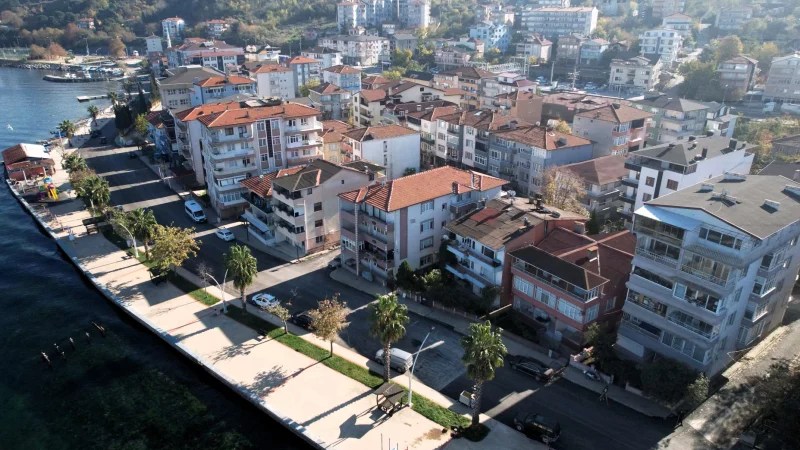 Gölcük Halıdere Sahilinde Üstyapı Yenileniyor!