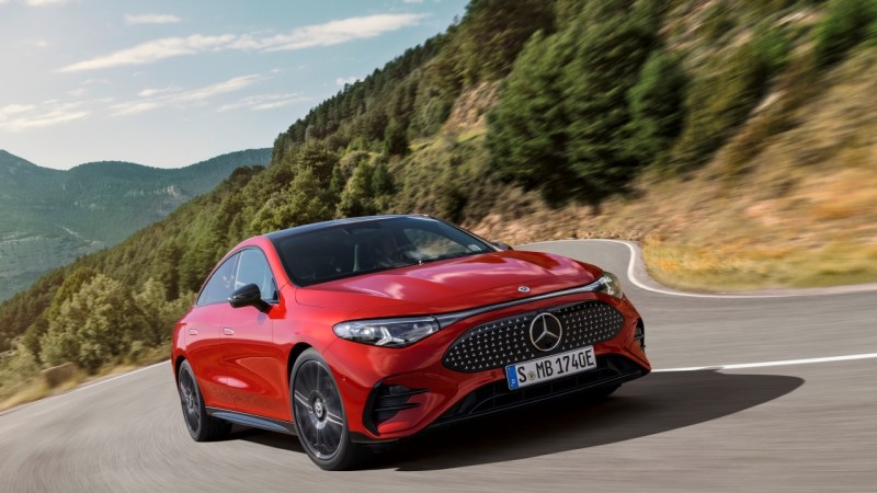 Mercedes-Benz, Türkiye Satışlarında Voltaj Yükseltti