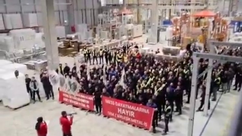 Metal İşçileri MESS Dayatmalarına Karşı Ayakta!