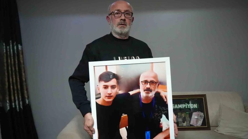 Acılı Baba: "Babalığımı Aldılar Benden"