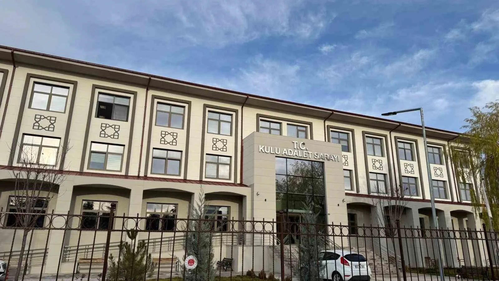Adliye Memuru İhale Bedellerini Zimmetine Geçirdiği İddiasıyla Tutuklandı
