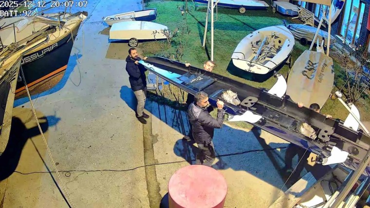Derince'de Yelken Kulübüne Kaçak Tekne Operasyonu